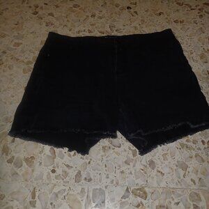 Vintage Violet Women's Button-Fly Cut-Off Shorts 20W Black